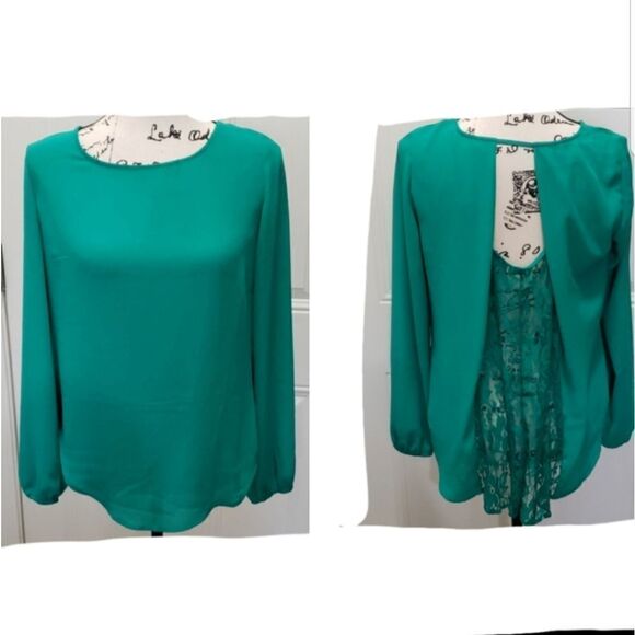 Kelly green blouse with lace back - Picture 2 of 5